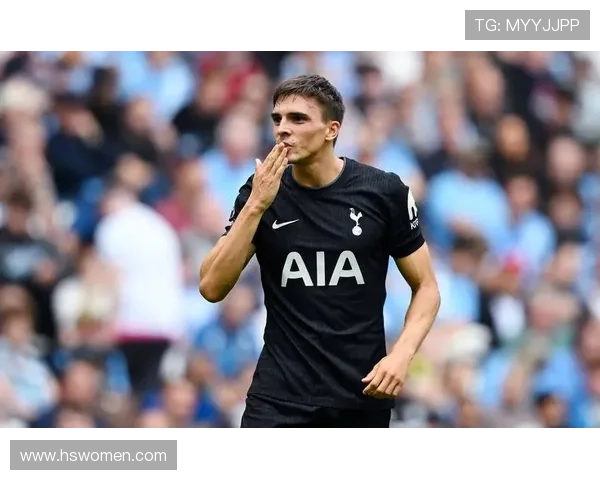 英超铁腰帕利尼亚本赛季狂扫39次抢断稳居榜首展现中场统治力